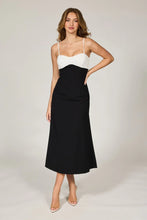 Load image into Gallery viewer, Honey &amp; Beau - Envy Midi Dress